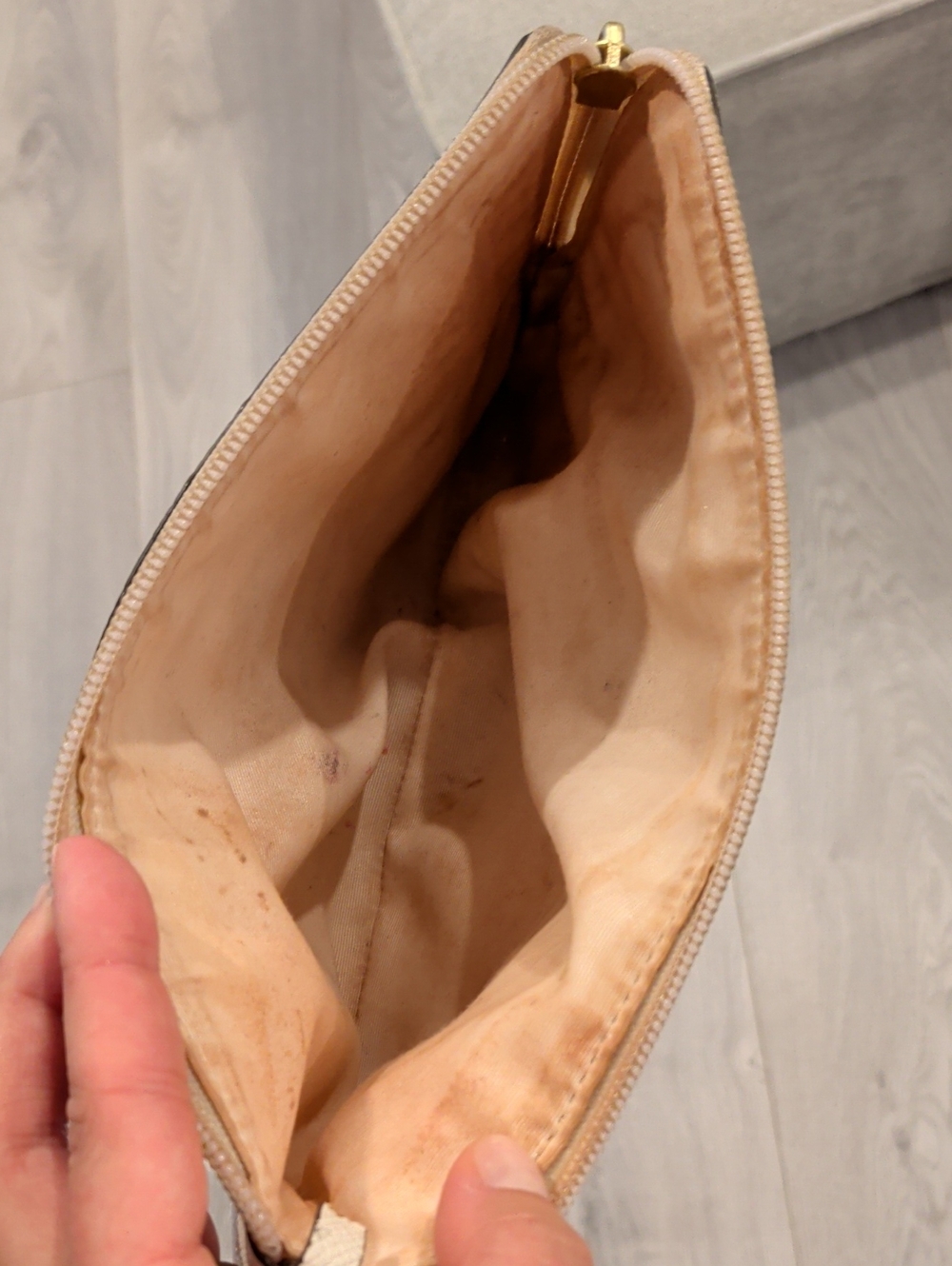 Coach Cream and Black Logo Zip Pouch - Picture 6 of 6